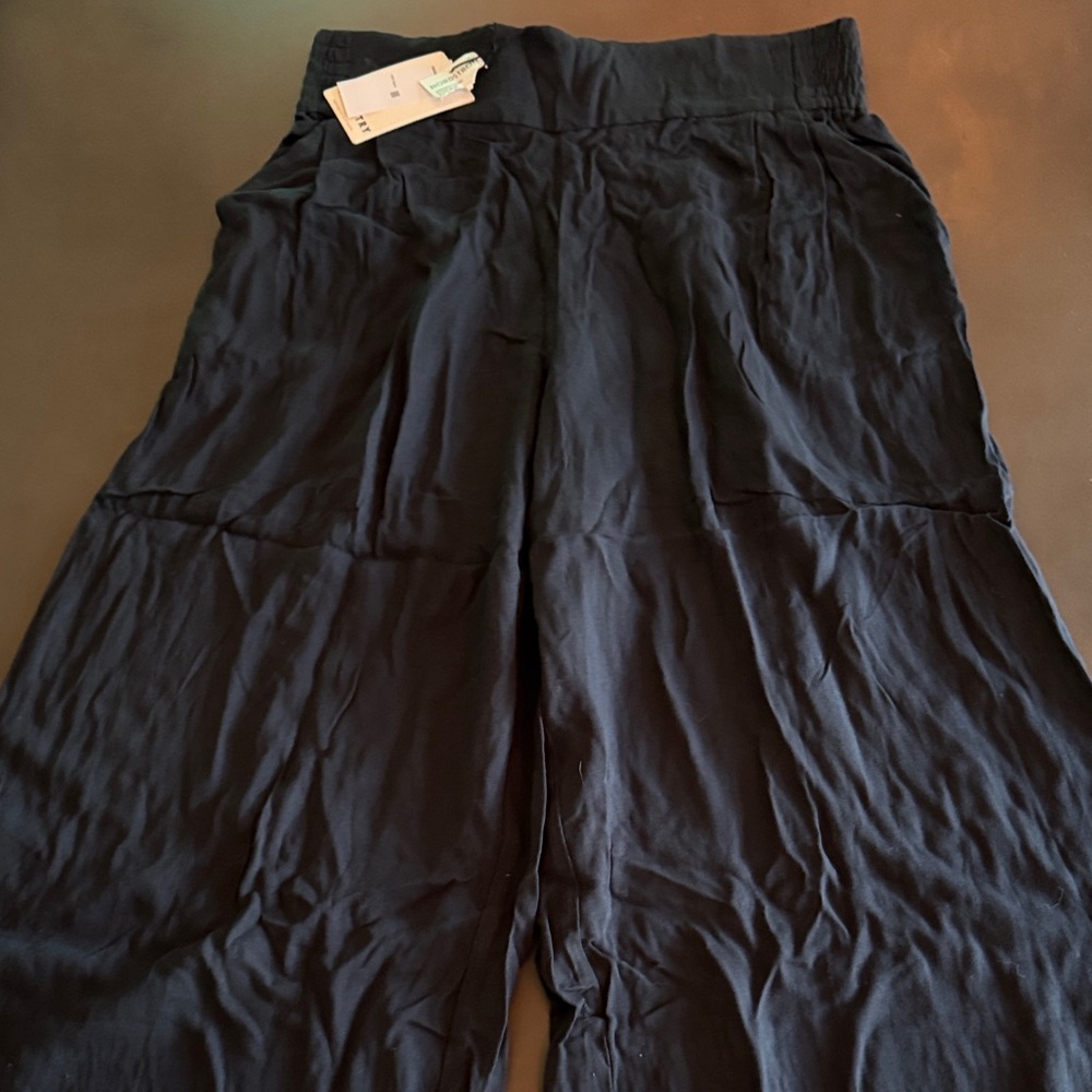 Elegant Slate Blue Cropped Pants